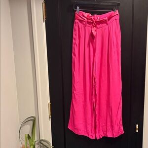 STAUD Vibrant Pink Wide Leg capri light fabric size 4 viscose